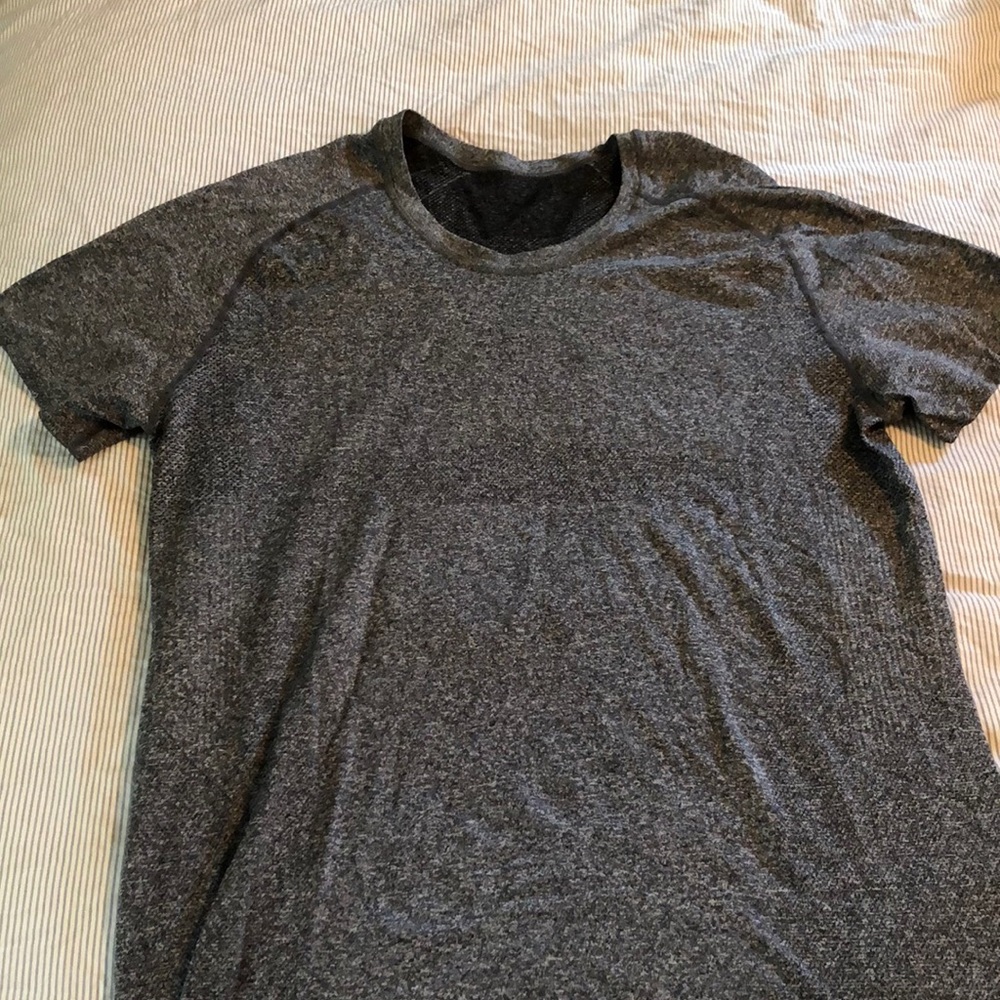 Lululemon Grey Vent Top